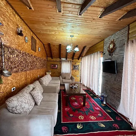 Guest house Wood House 2024 Bajram Curri